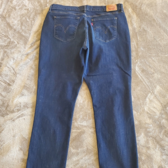 Levi's Ladies Classic Straight Leg Jeans, Size 16 - Picture 8 of 8